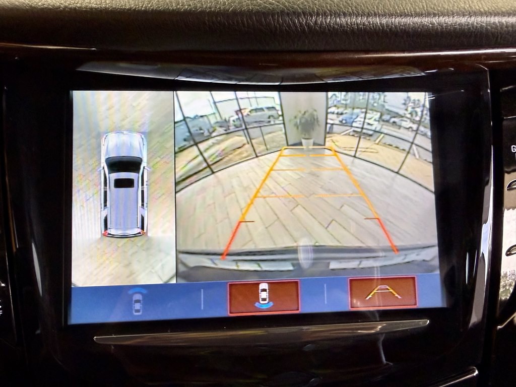 2018 Cadillac Escalade Image 11