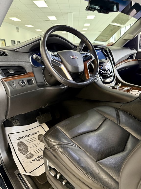 2018 Cadillac Escalade Image 13