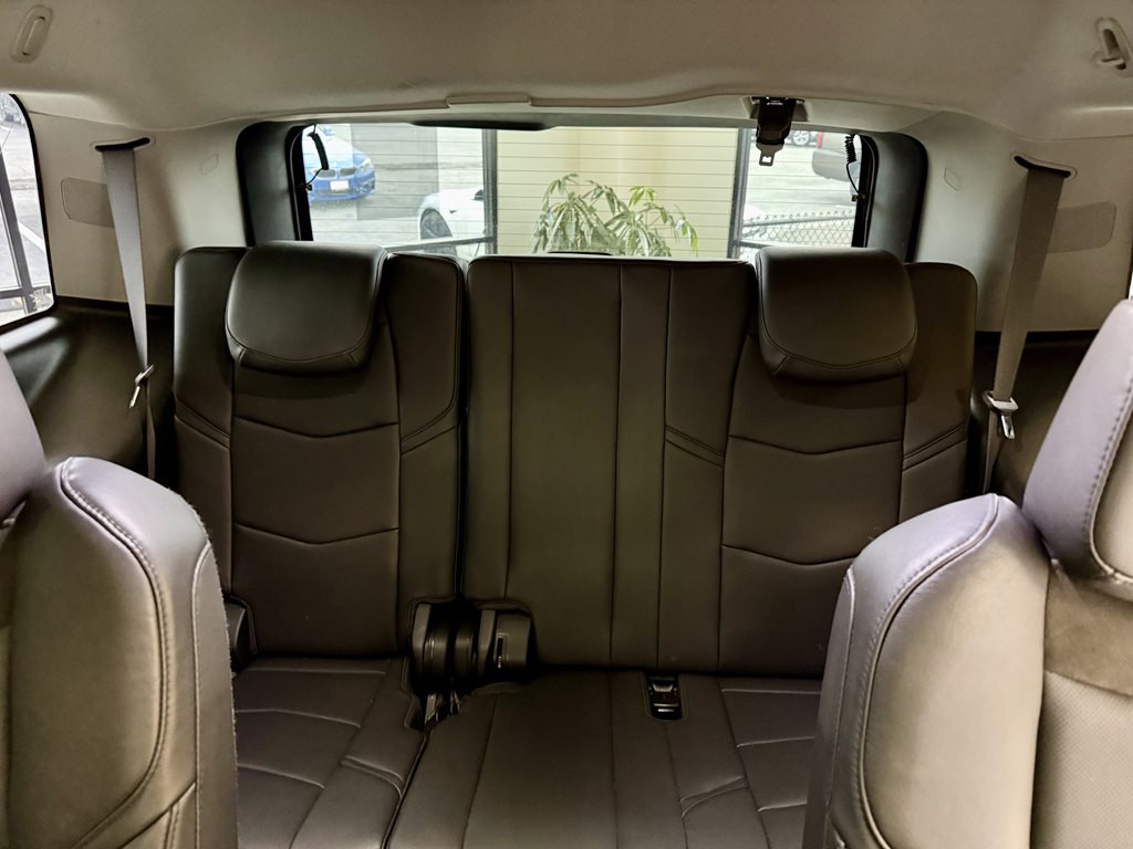 2018 Cadillac Escalade Image 18