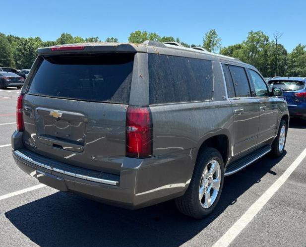 2016 Chevrolet Suburban Image 4