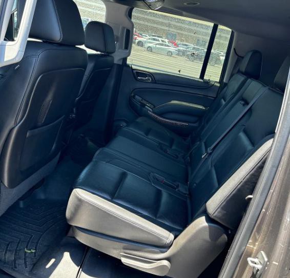 2016 Chevrolet Suburban Image 6