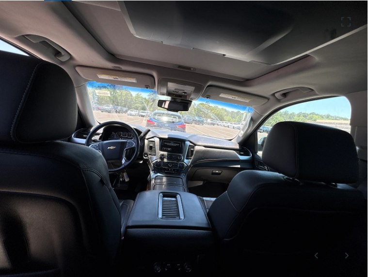 2016 Chevrolet Suburban Image 7