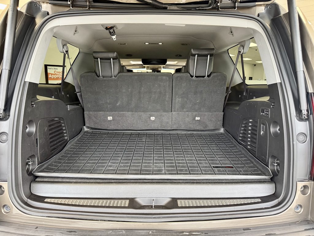 2016 Chevrolet Suburban Image 9