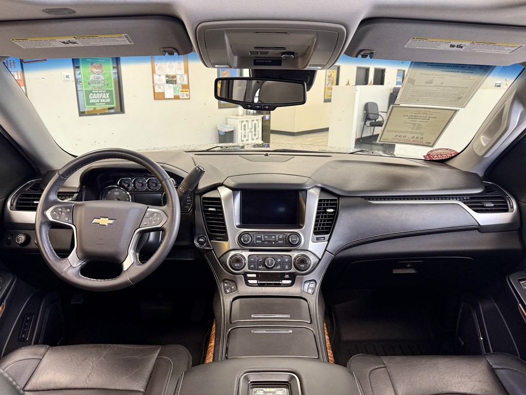 2016 Chevrolet Suburban Image 10