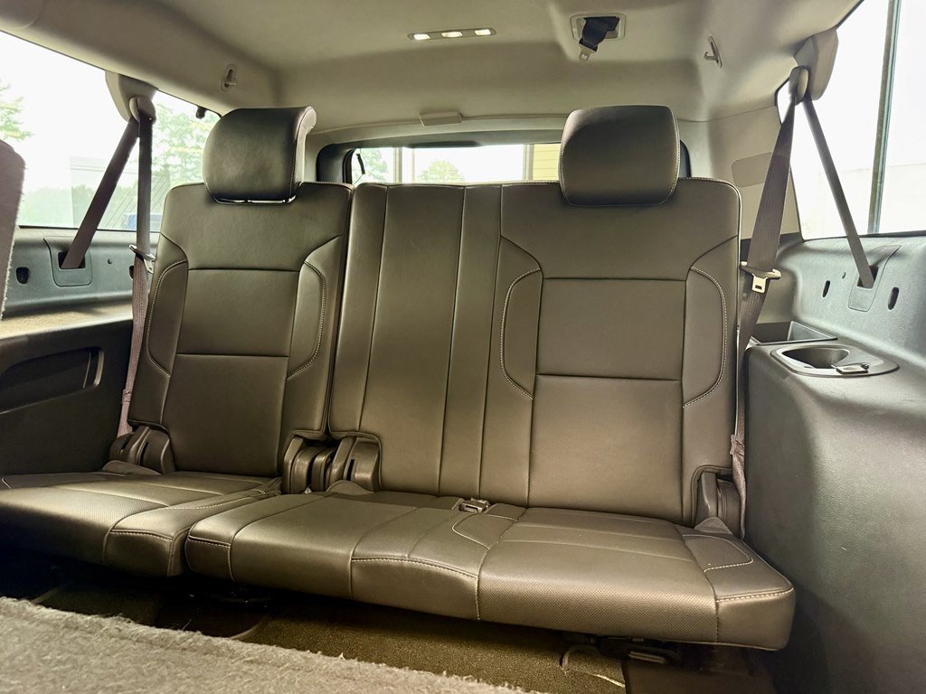 2016 Chevrolet Suburban Image 18