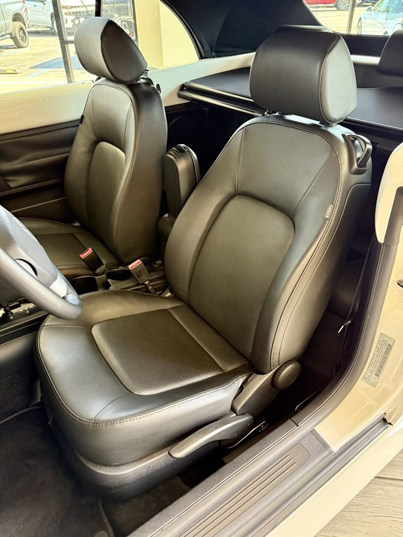 2009 Volkswagen Beetle Image 13