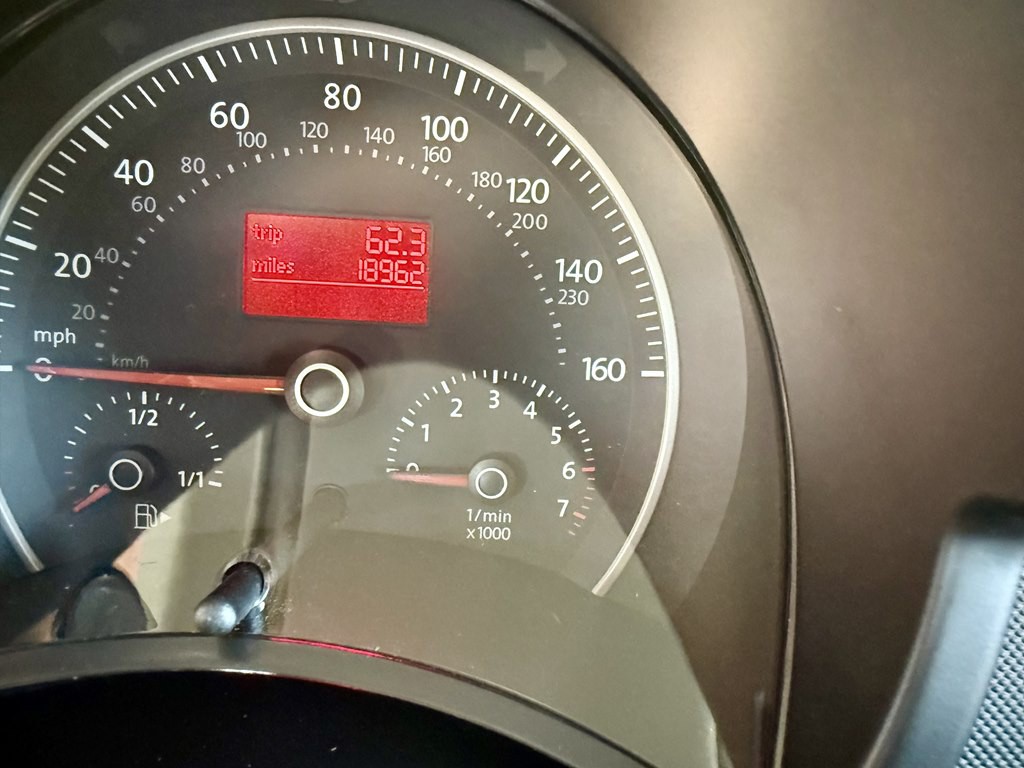 2009 Volkswagen Beetle Image 19
