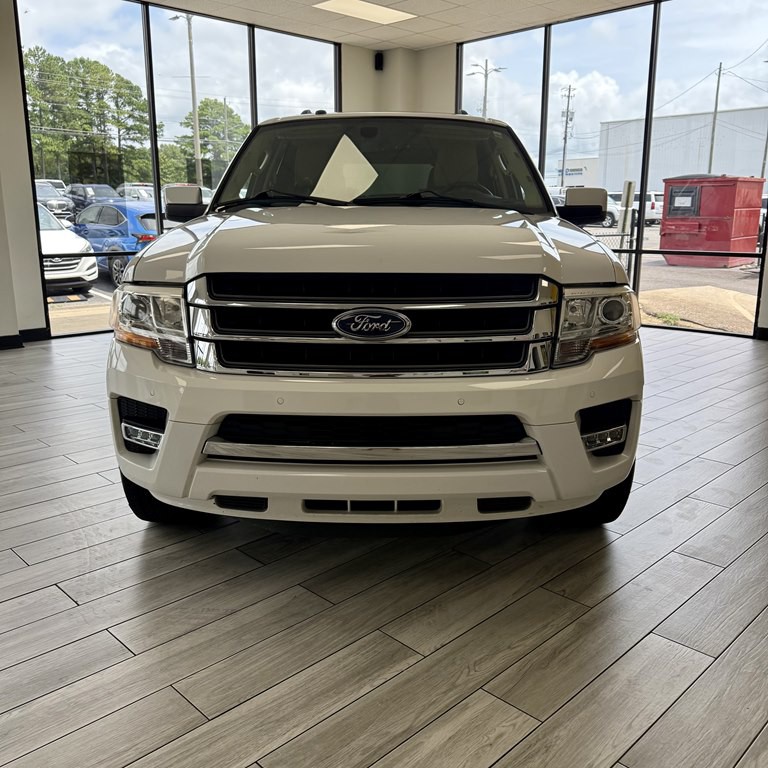 2017 Ford Expedition Image 2