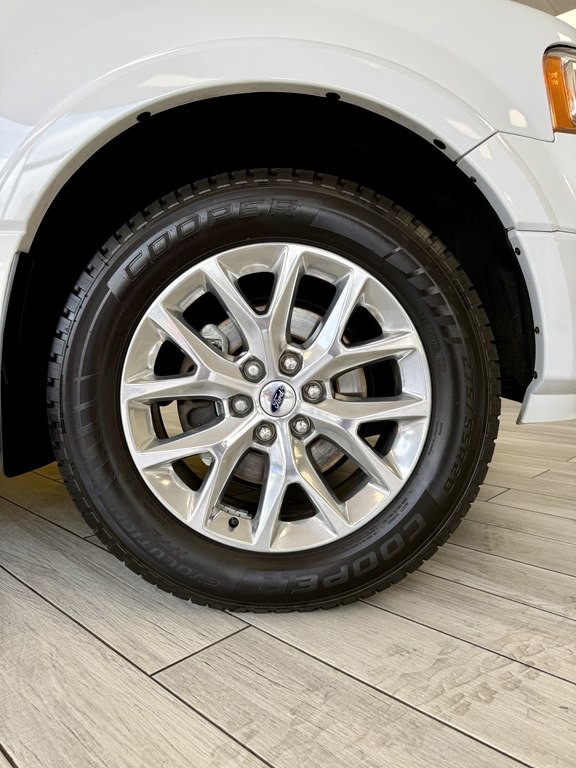 2017 Ford Expedition Image 19