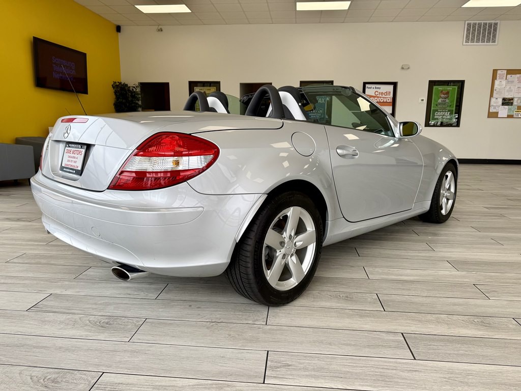 2006 Mercedes-Benz SLK-Class Image 6