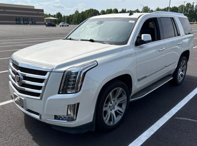 2015 Cadillac Escalade Image 2