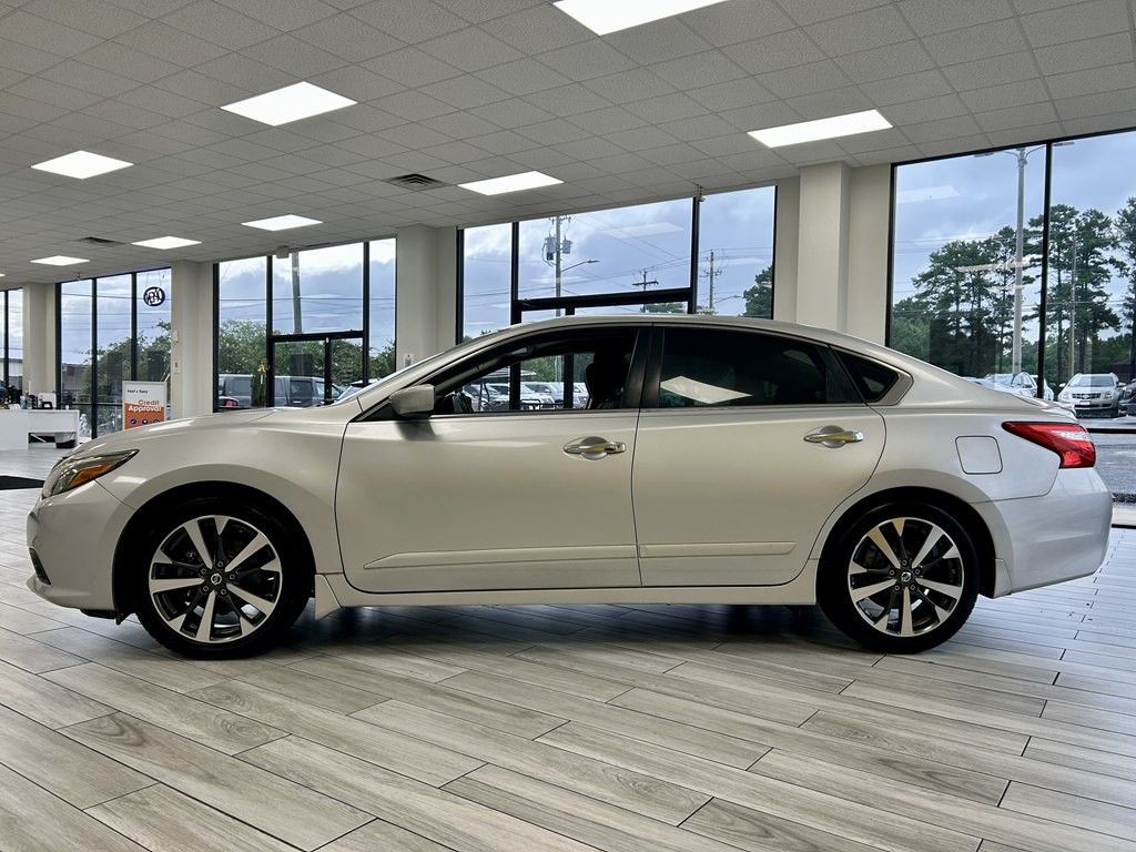 2016 Nissan Altima Image 4