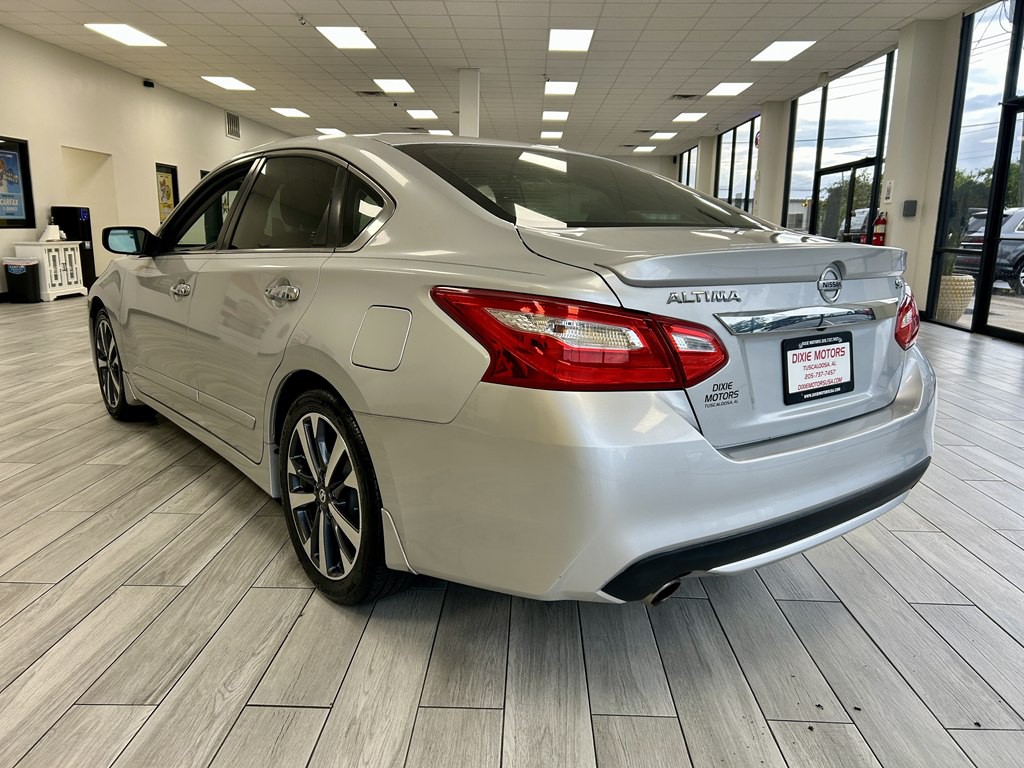 2016 Nissan Altima Image 7