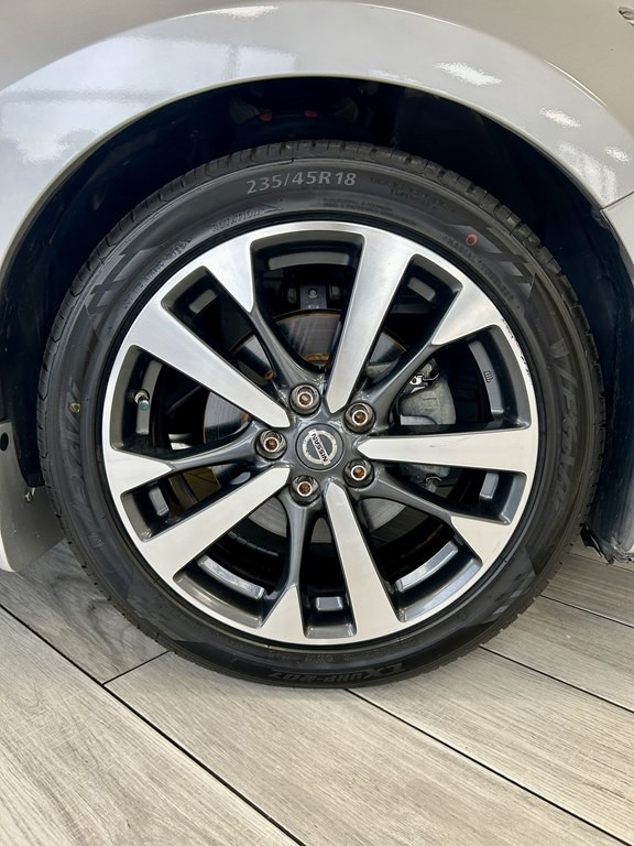 2016 Nissan Altima Image 17
