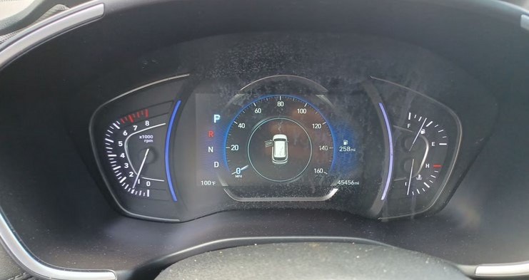 2020 Hyundai Santa Fe Image 3