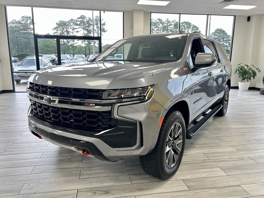 2022 Chevrolet Suburban Image 6