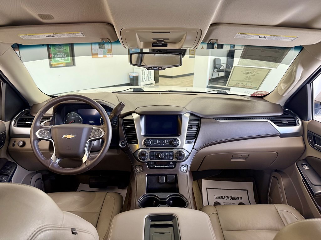 2017 Chevrolet Suburban Image 10