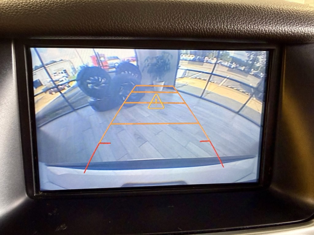2017 Chevrolet Suburban Image 11
