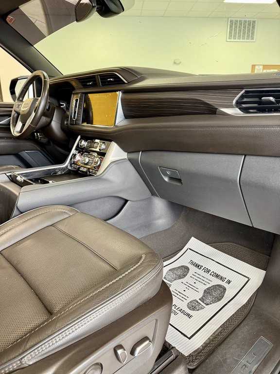 2022 GMC Yukon Image 12
