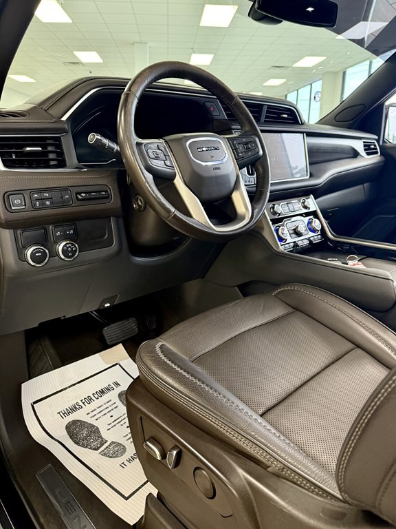 2022 GMC Yukon Image 13