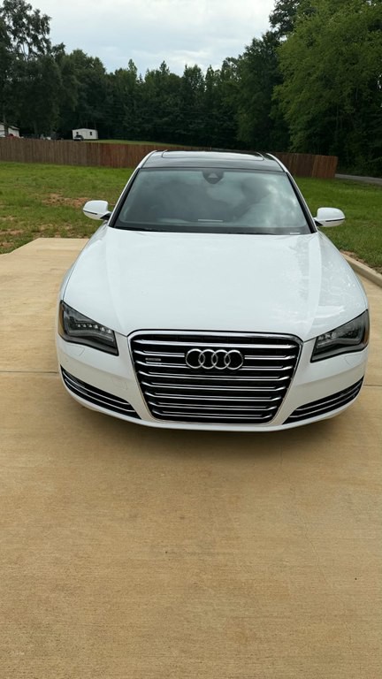 2014 Audi A8 Image 1