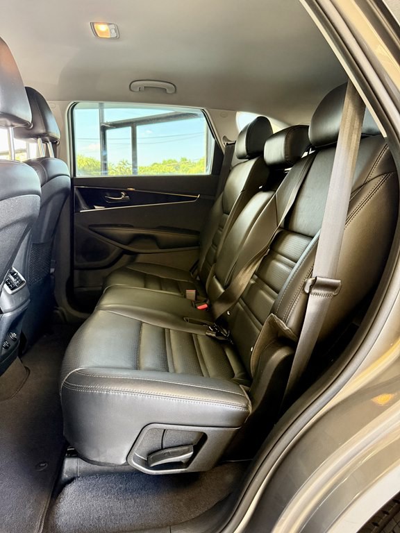 2019 Kia Sorento Image 17