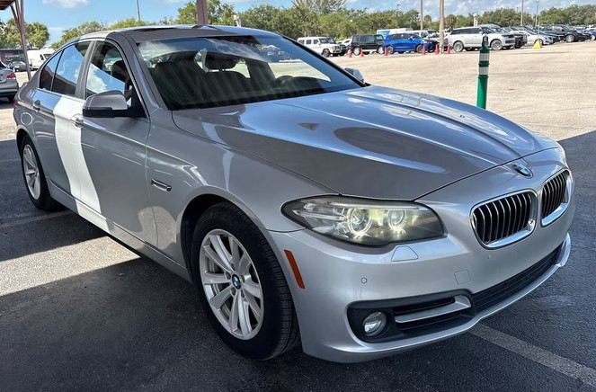 2015 BMW 5 Series Image 1