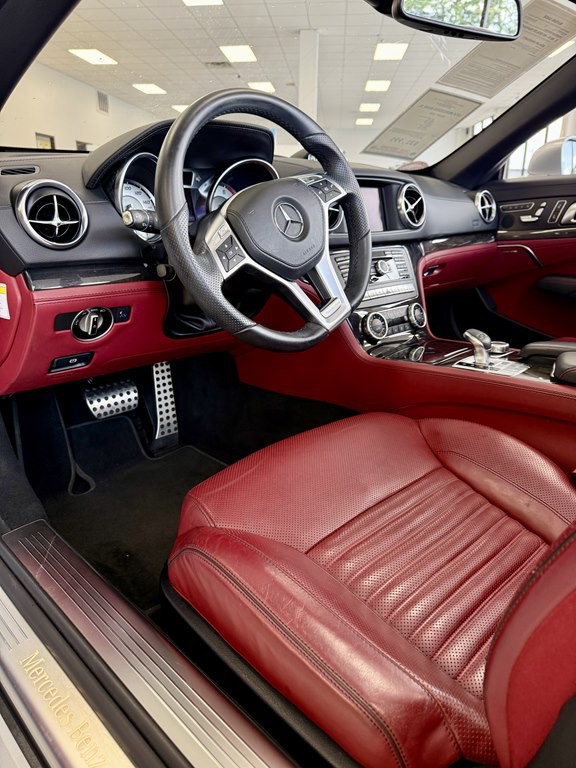 2014 Mercedes-Benz SL-Class Image 13