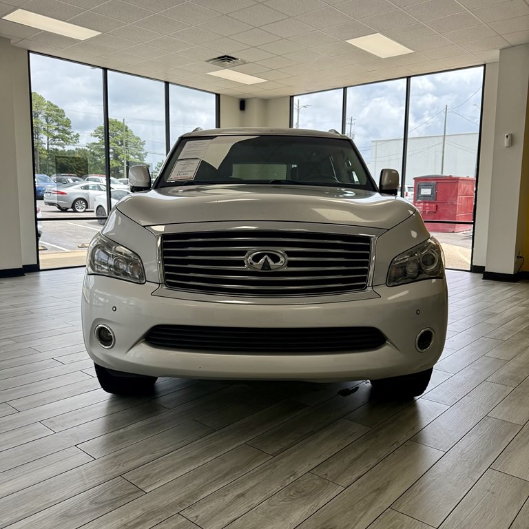 2011 INFINITI QX56 Image 2