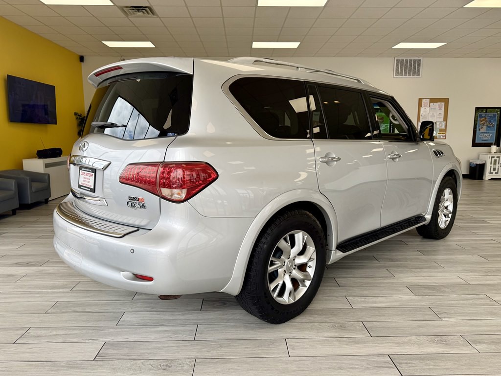 2011 INFINITI QX56 Image 6
