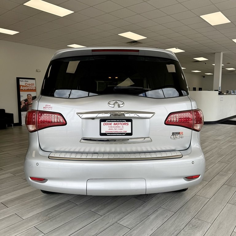 2011 INFINITI QX56 Image 8