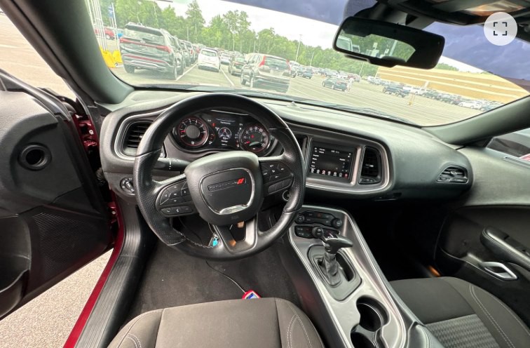 2021 Dodge Challenger Image 5