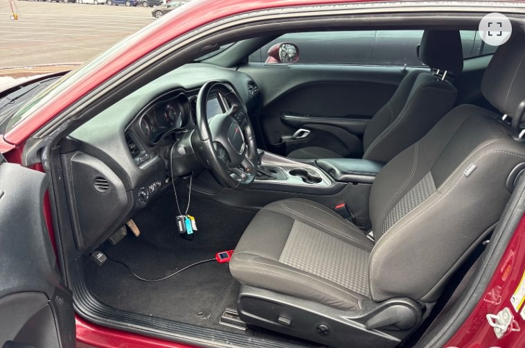 2021 Dodge Challenger Image 6