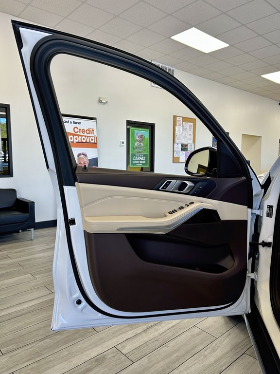 2019 BMW X5 Image 15