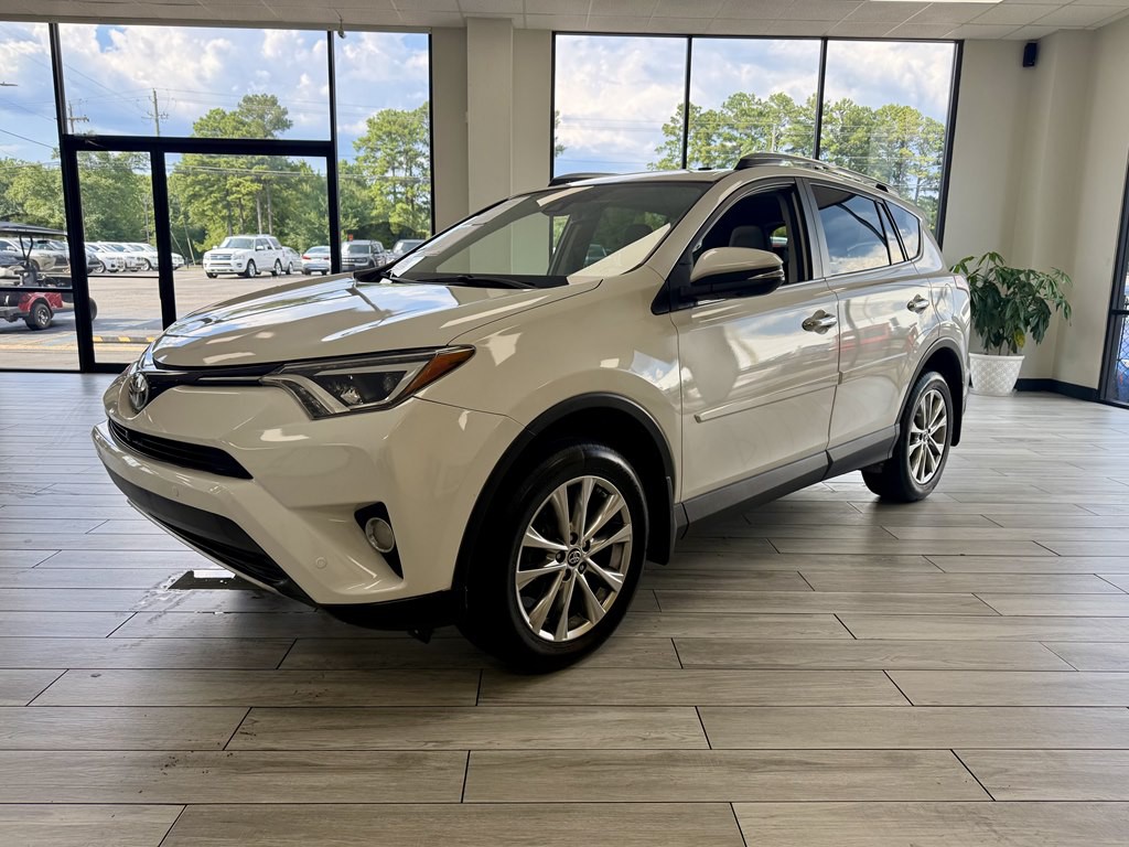 2017 Toyota Rav4 Image 3