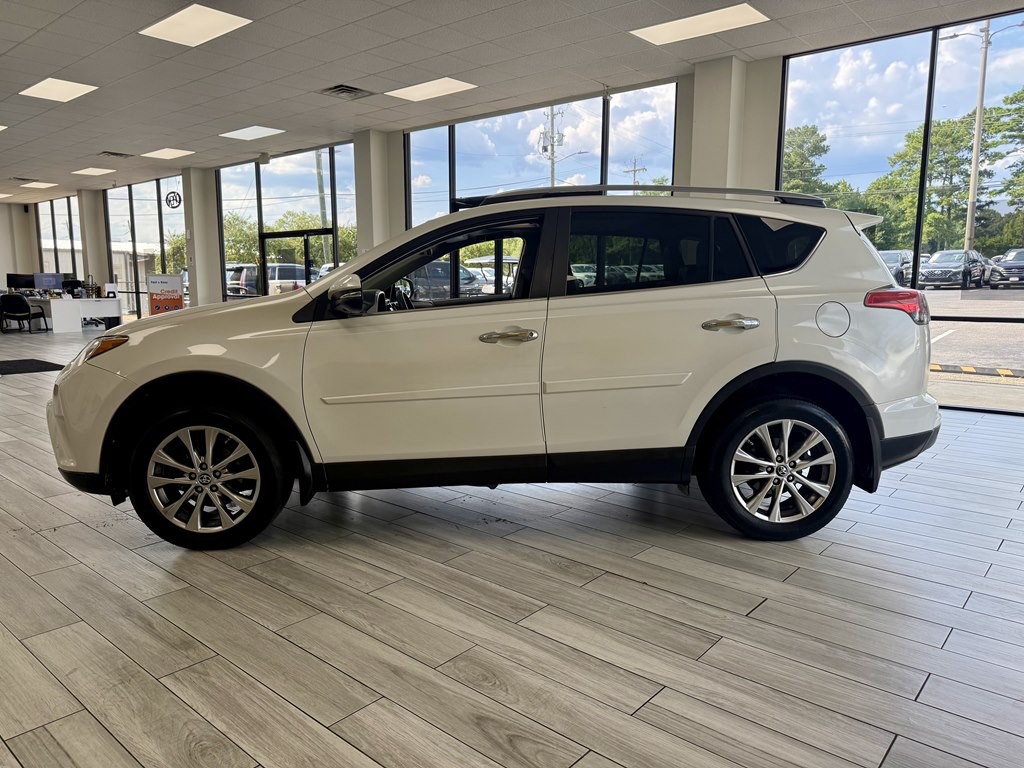2017 Toyota Rav4 Image 4