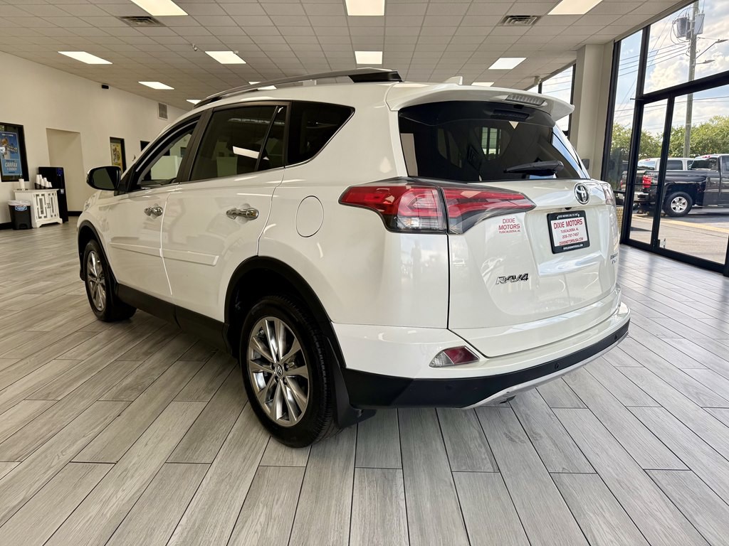 2017 Toyota Rav4 Image 7
