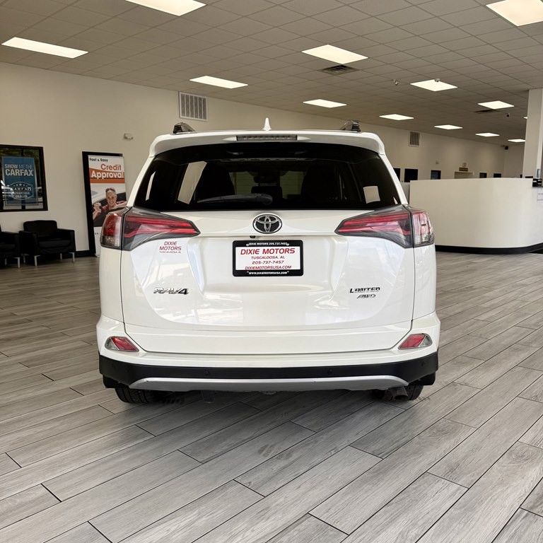 2017 Toyota Rav4 Image 8