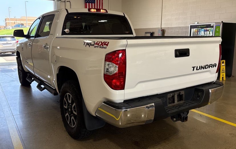 2019 Toyota Tundra Image 2
