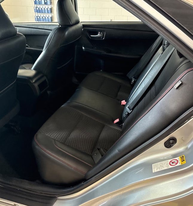 2015 Toyota Camry Image 4