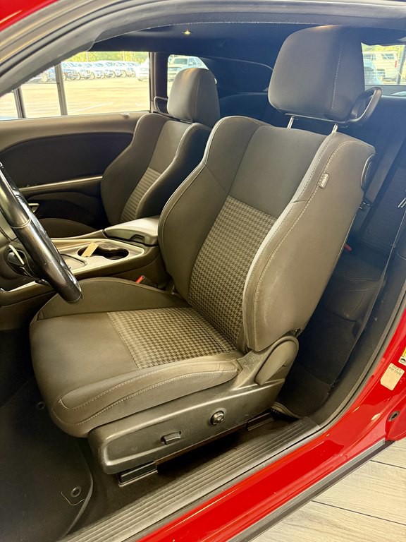 2019 Dodge Challenger Image 14