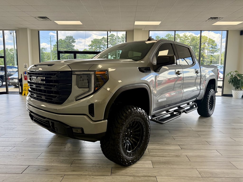 2023 GMC Sierra Image 3