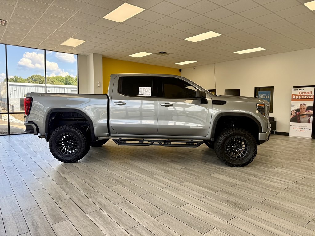 2023 GMC Sierra Image 5