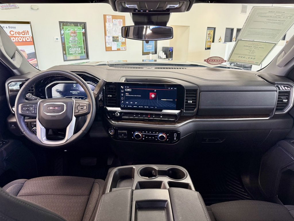 2023 GMC Sierra Image 10