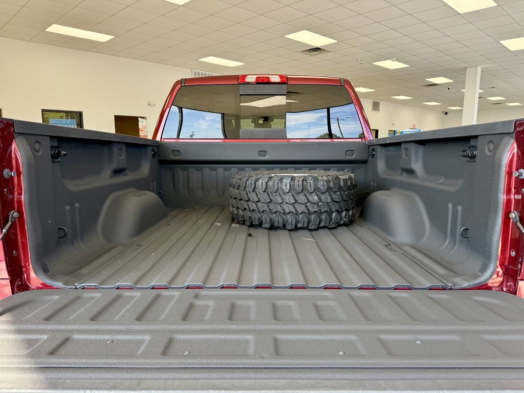 2017 Chevrolet Silverado 1500 Image 9