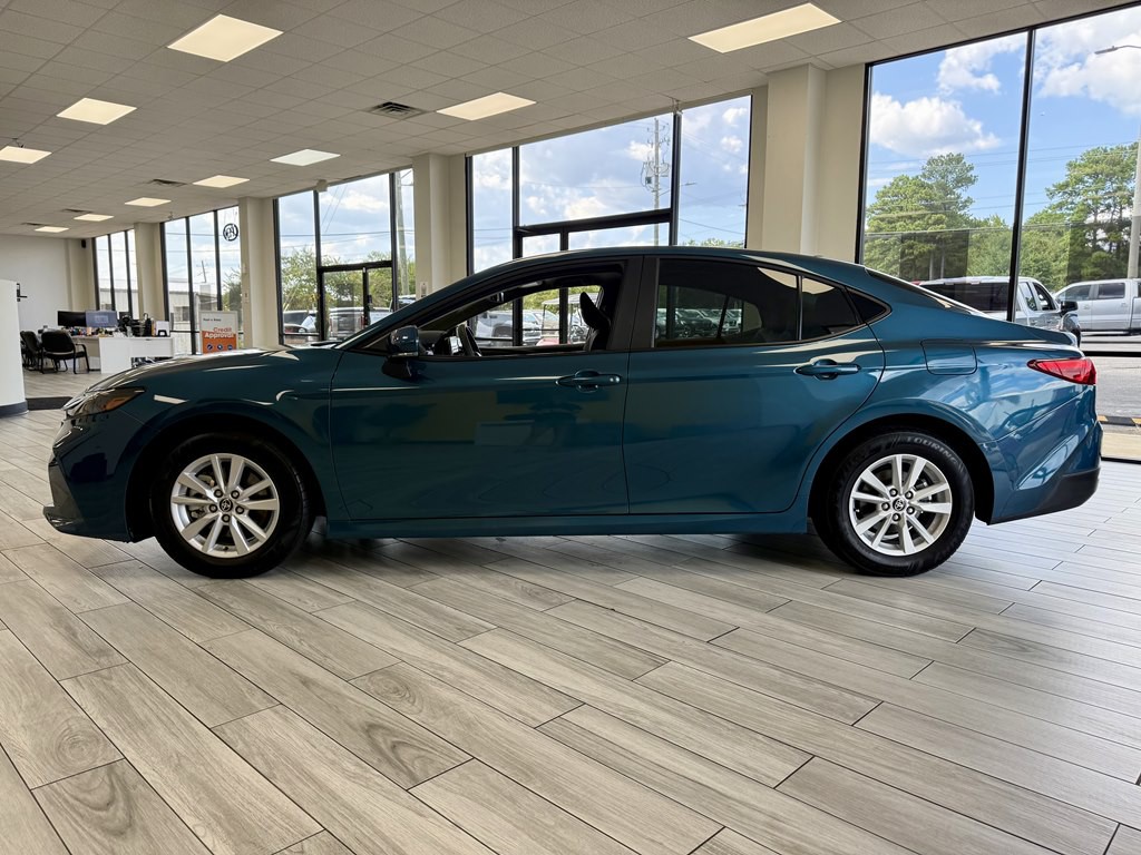 2026 Toyota Camry Image 4