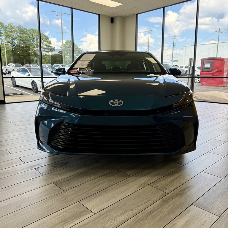 2026 Toyota Camry Image 2