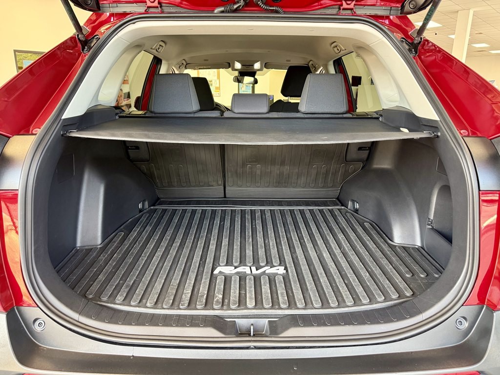 2025 Toyota Rav4 Image 9