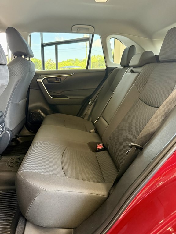2025 Toyota Rav4 Image 17