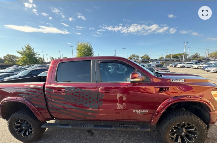 2022 RAM 1500 Image 3